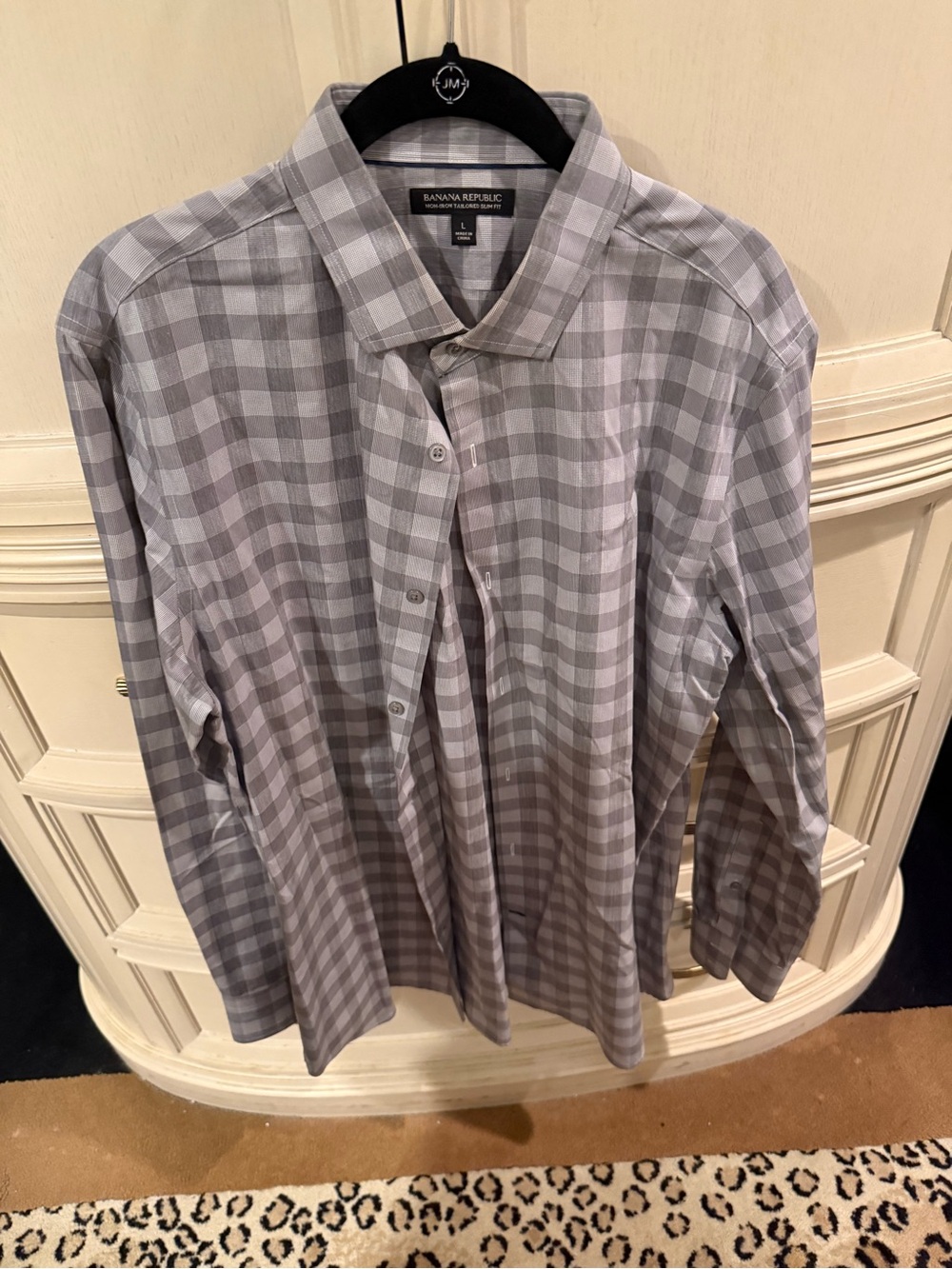 Banana Republic Men’s Gray Plaid Casual Button-Down Shirt